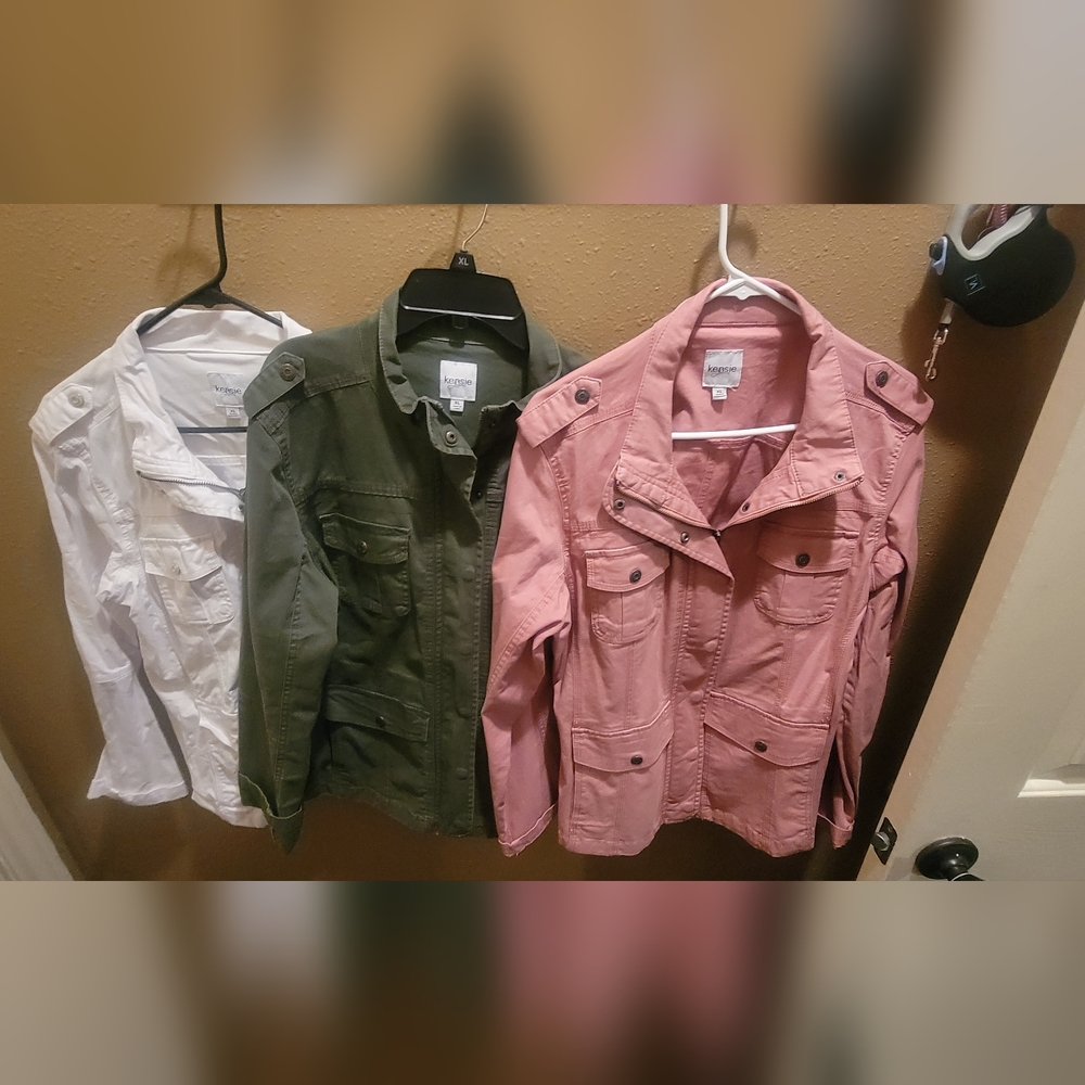 Kensie Jeans Women's Utility Jacket Size XL Army Green,Pink & White $50 for all